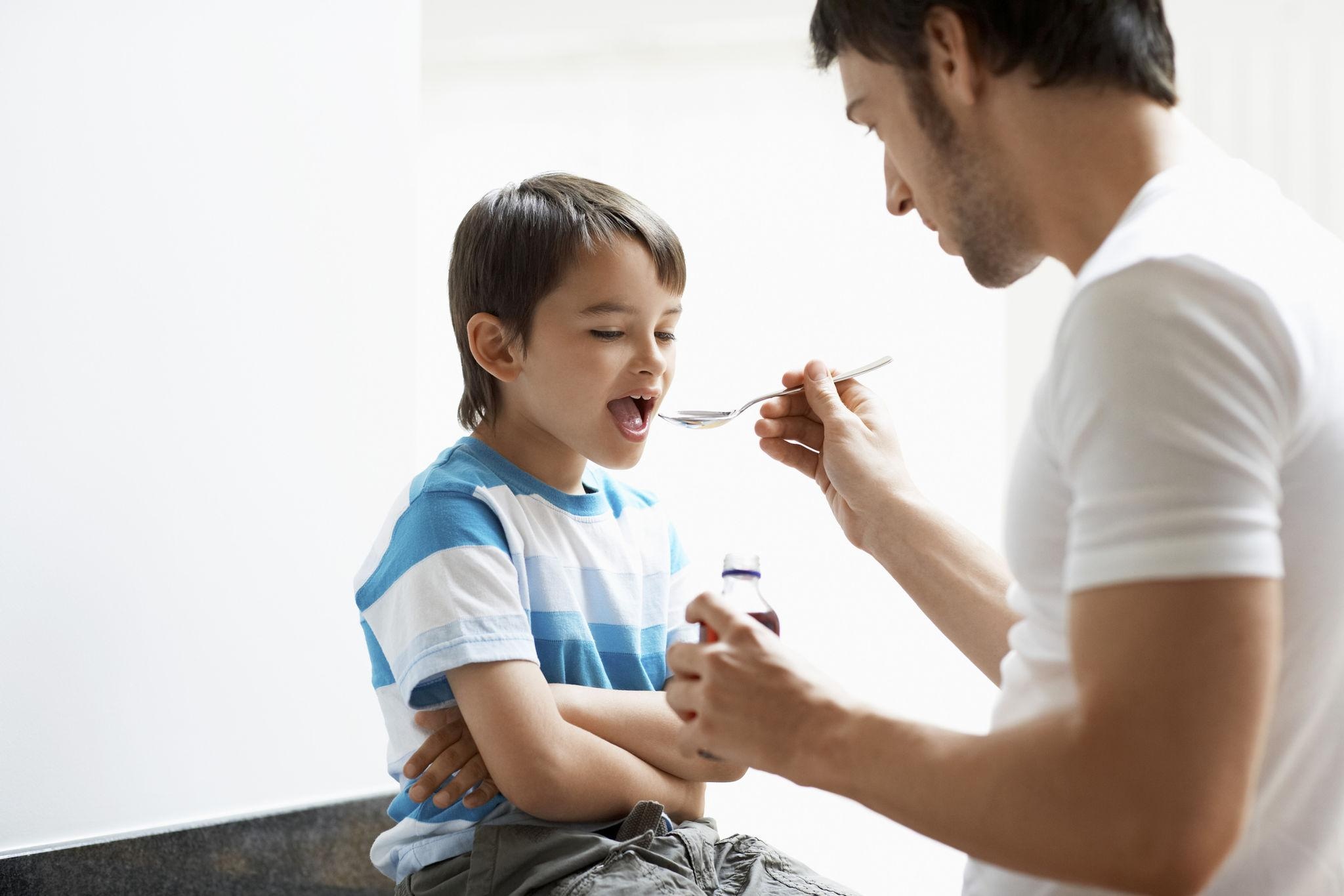 7 NGUYÊN TẮC DÙNG THUỐC HO AN TOÀN CHO TRẺ: ĐÚNG THUỐC – ĐÚNG LIỀU – TĂNG HIỆU QUẢ ĐIỀU TRỊ