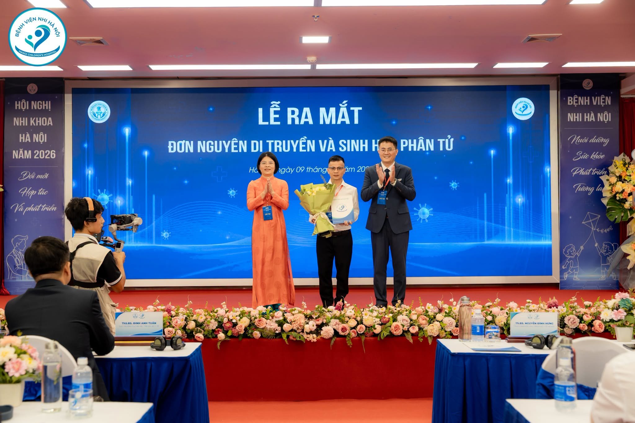 Đơn nguyên Di truyền và Sinh học phân tử.
